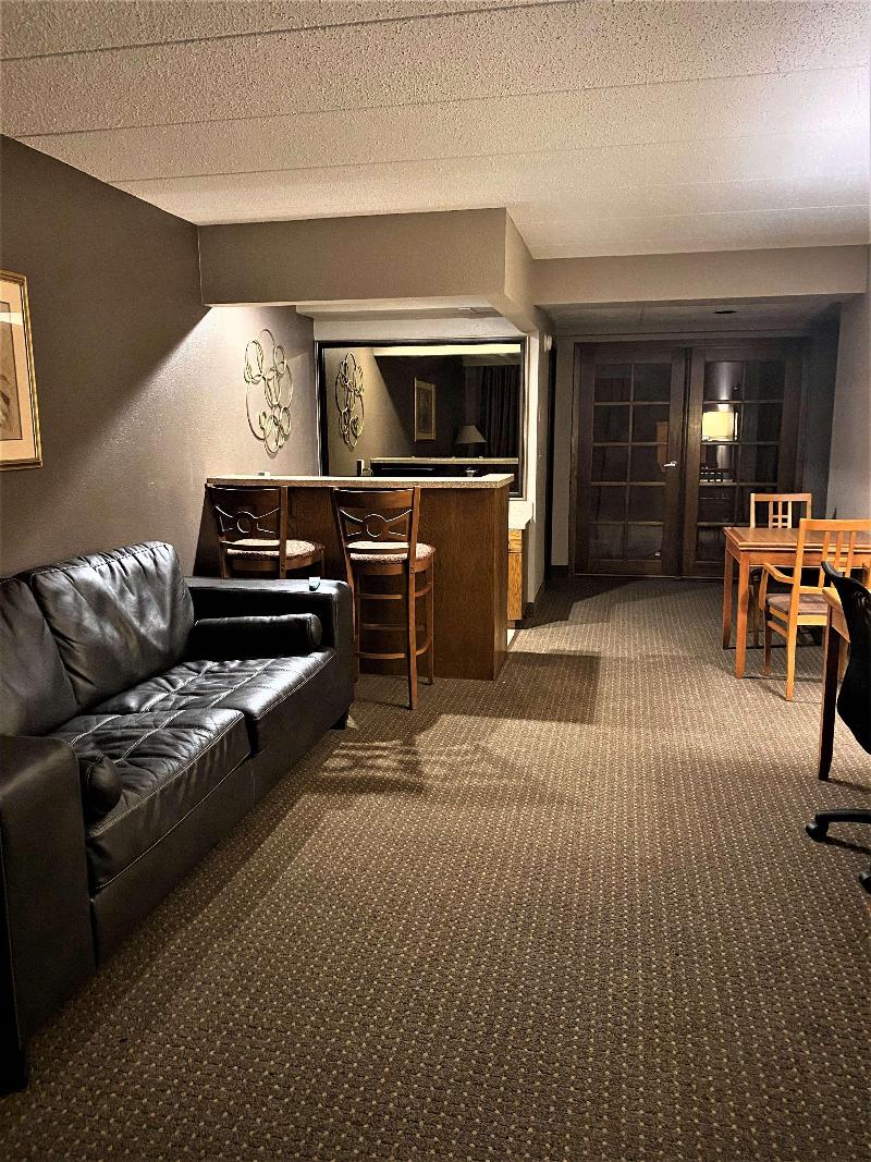 Best Western Plus Kelly Inn image