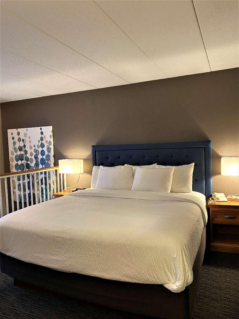 Best Western Plus Kelly Inn image