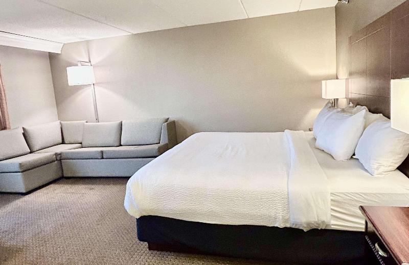 Best Western Plus Kelly Inn image