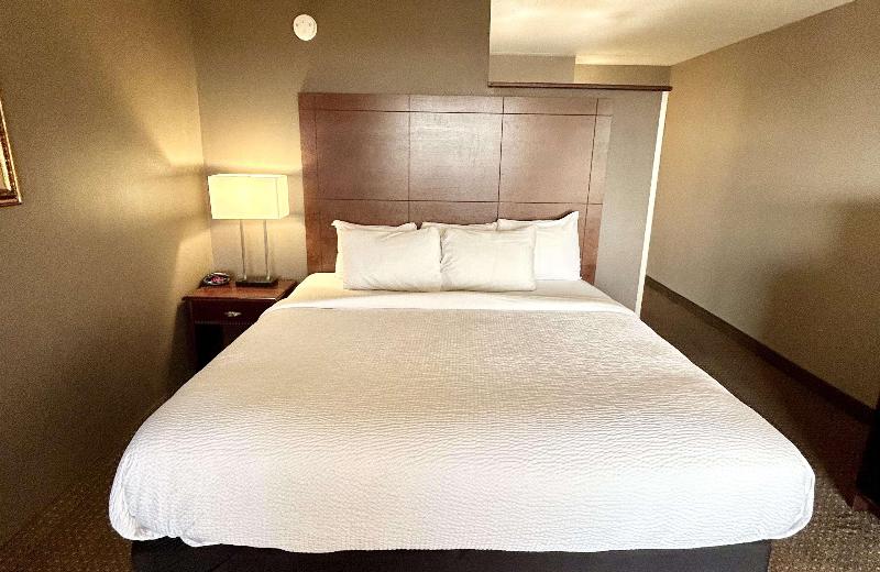 Best Western Plus Kelly Inn image