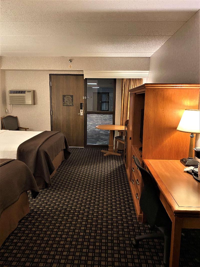 Best Western Plus Kelly Inn image