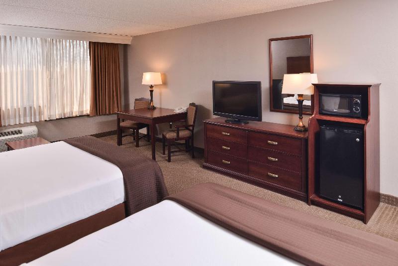 Best Western Plus Kelly Inn image