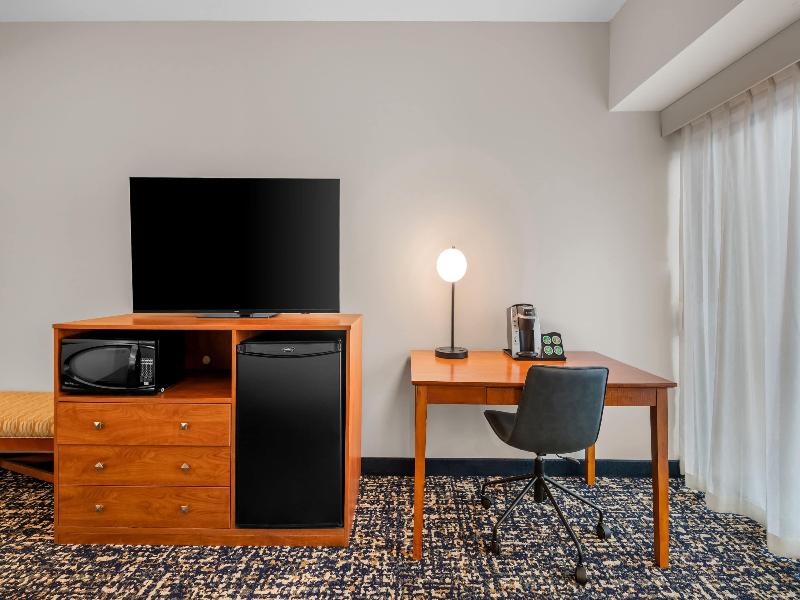Wyndham Bloomington - Mall Of America image