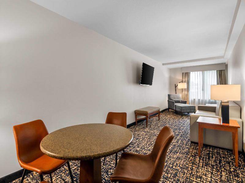 Wyndham Bloomington - Mall Of America image