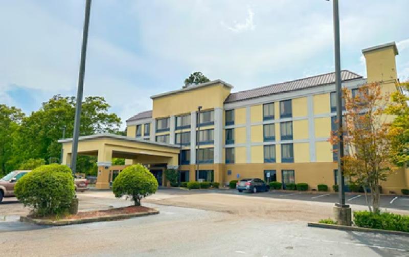 OYO Townhouse Jackson/Ridgeland