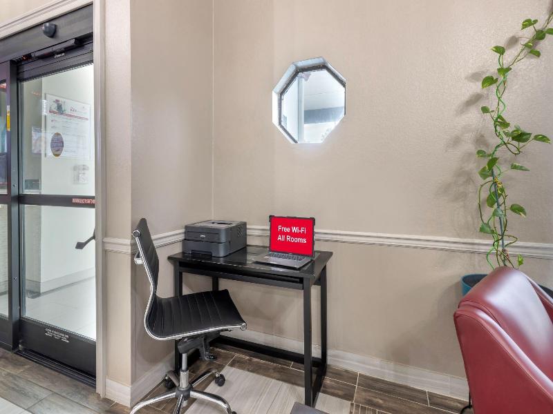 Americas Best Value Inn And Suites Clinton Jackson image