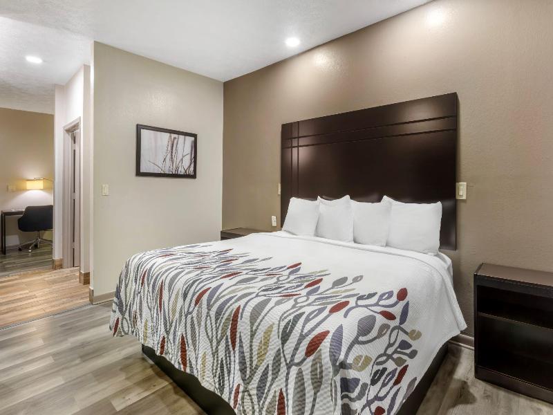 Americas Best Value Inn And Suites Clinton Jackson image