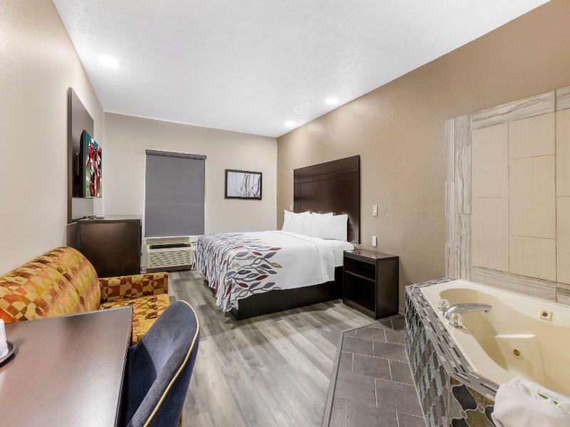 Americas Best Value Inn And Suites Clinton Jackson image