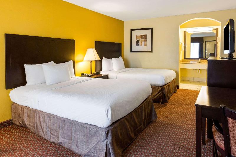 Quality Inn Tunica Resorts image