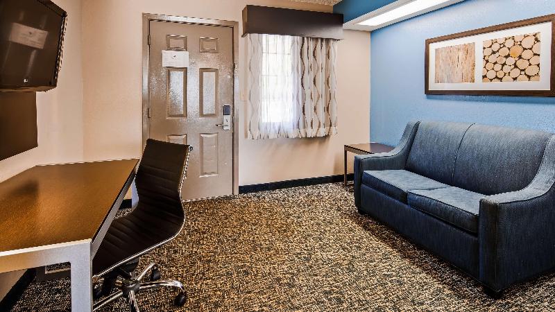 Red Roof Inn & Suites Jackson – Richland — photo 24