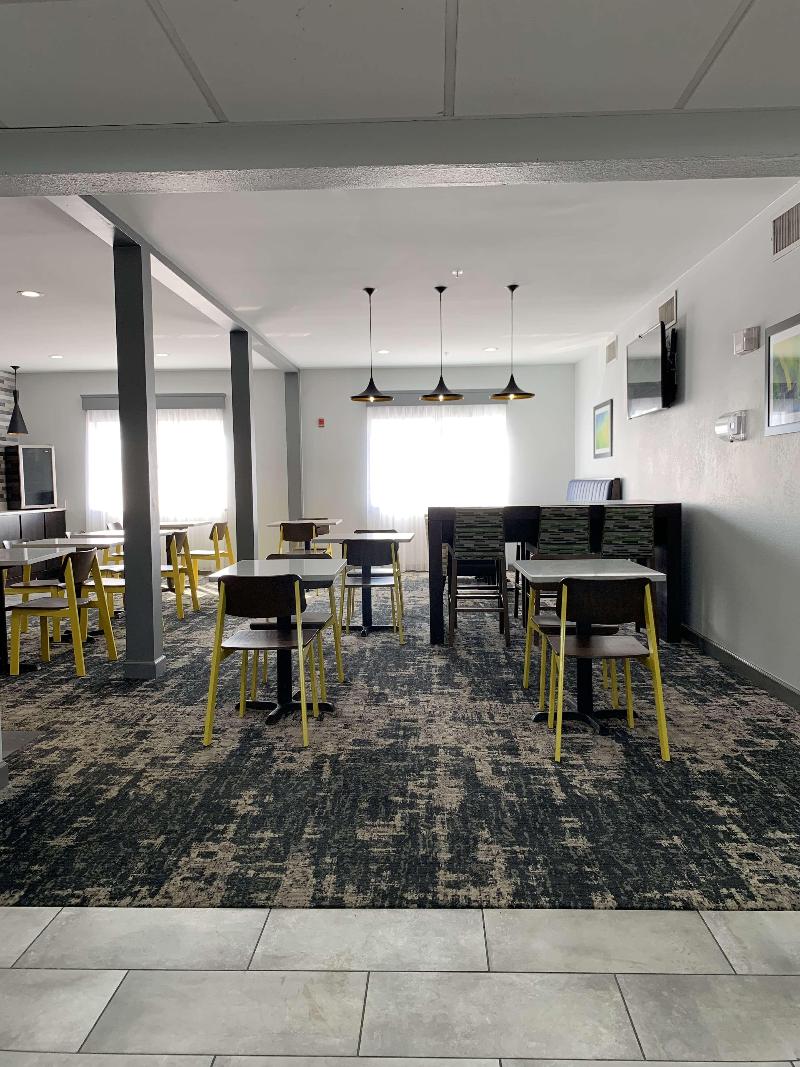 Best Western Plus Olive Branch Hotel & Suites image
