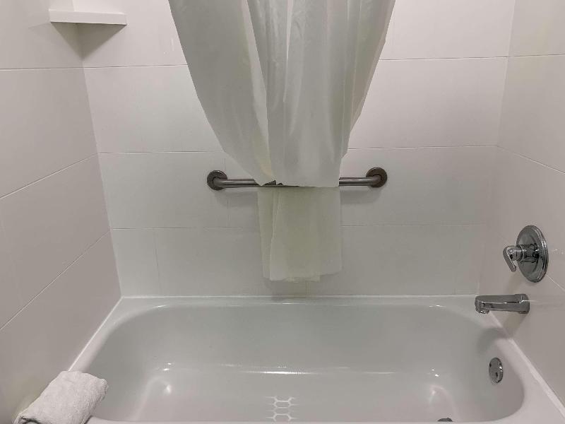 Best Western Plus Olive Branch Hotel & Suites image