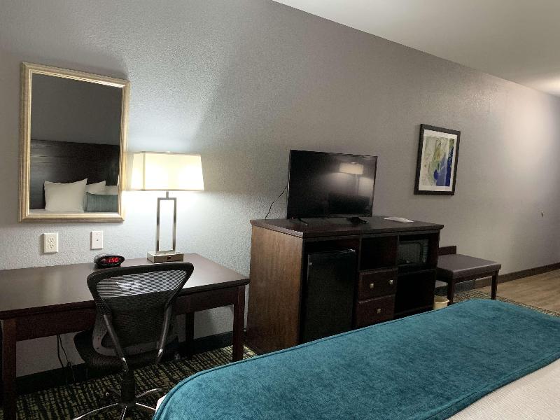 Best Western Plus Olive Branch Hotel & Suites image