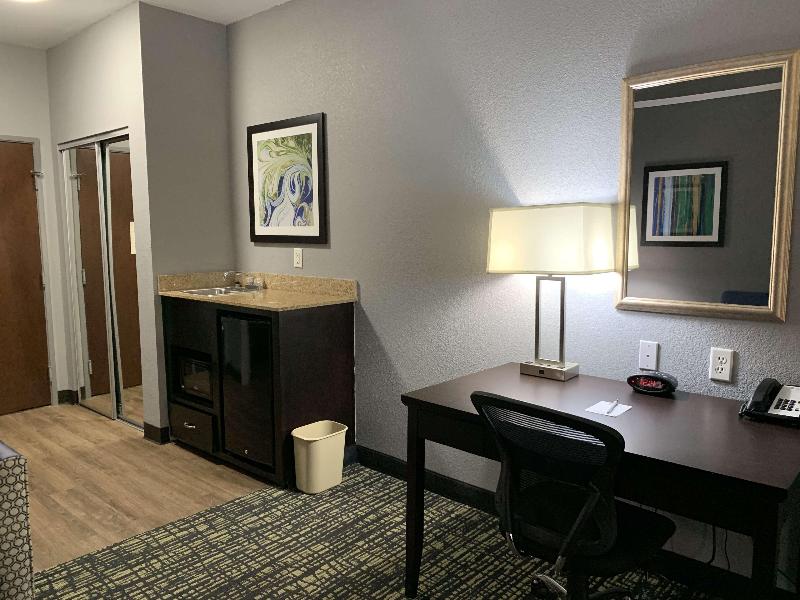 Best Western Plus Olive Branch Hotel & Suites image