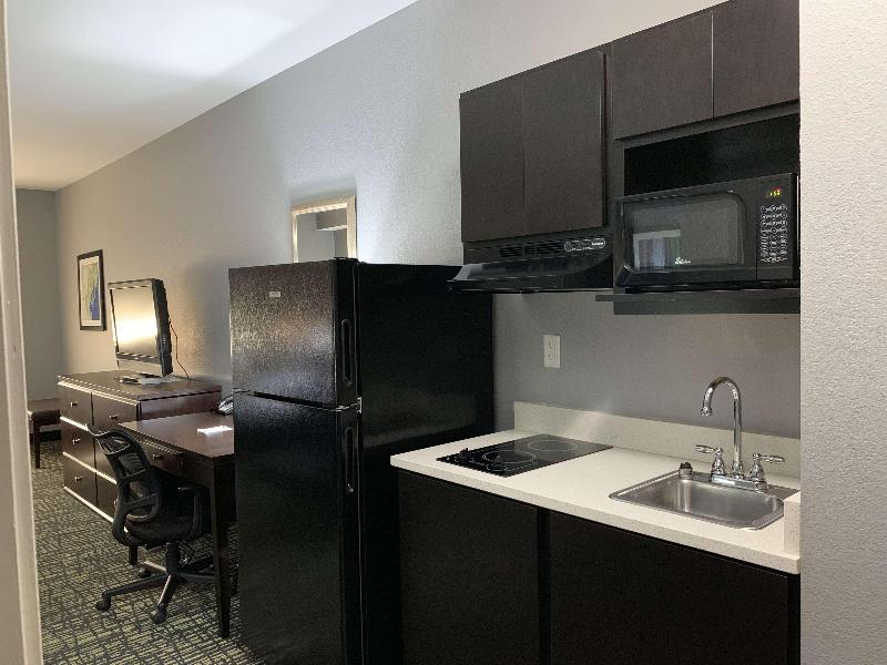 Best Western Plus Olive Branch Hotel & Suites image