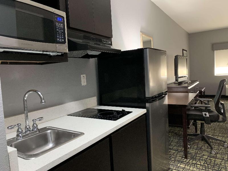 Best Western Plus Olive Branch Hotel & Suites image