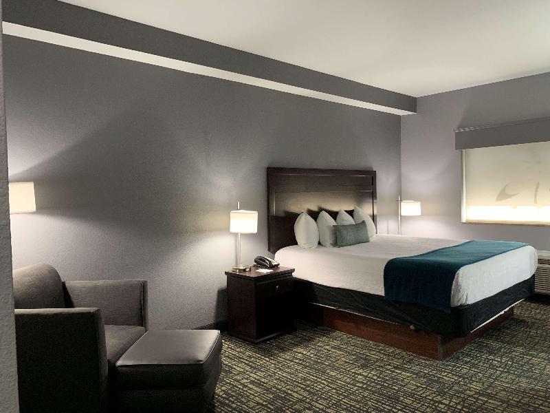 Best Western Plus Olive Branch Hotel & Suites image