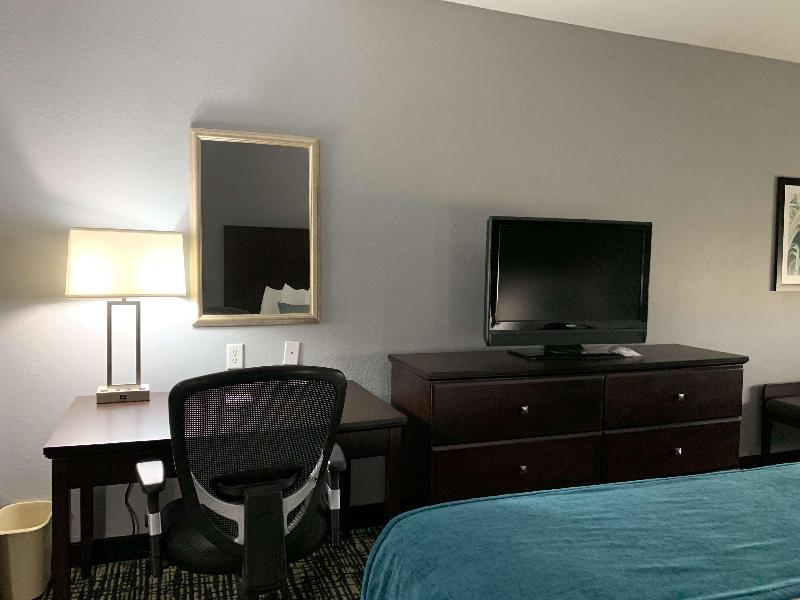 Best Western Plus Olive Branch Hotel & Suites image