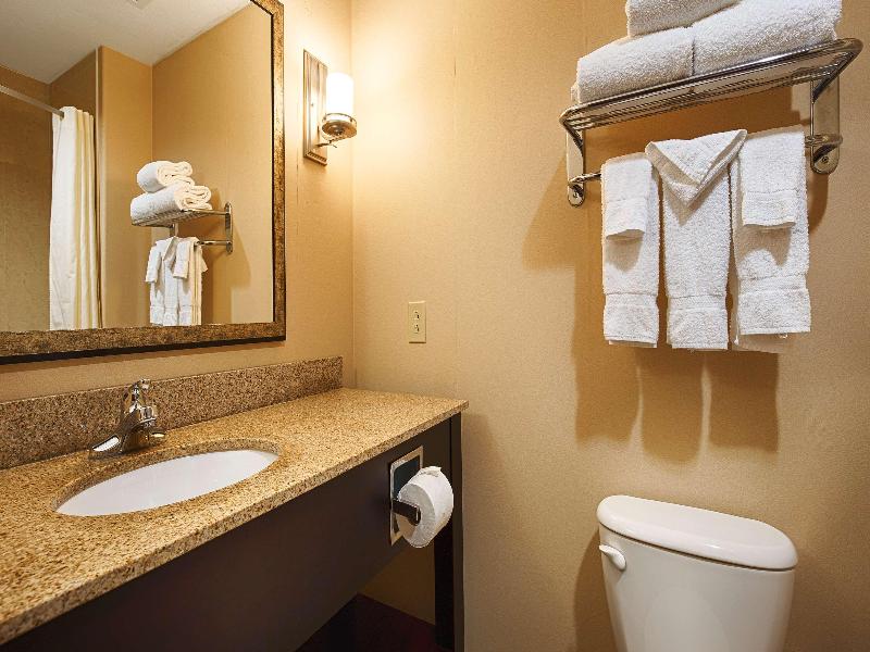 Best Western Plus Goodman Inn & Suites image