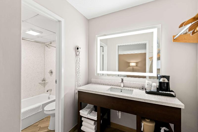 Best Western State Fair Inn image