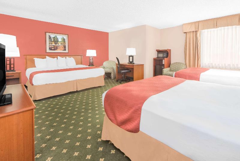 Baymont By Wyndham Springfield South Hwy 65 image