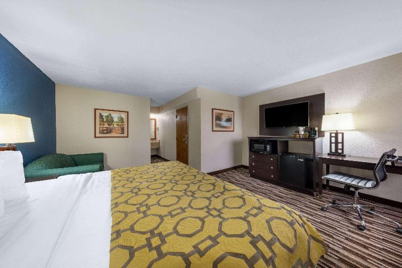 Baymont By Wyndham Springfield South Hwy 65 image