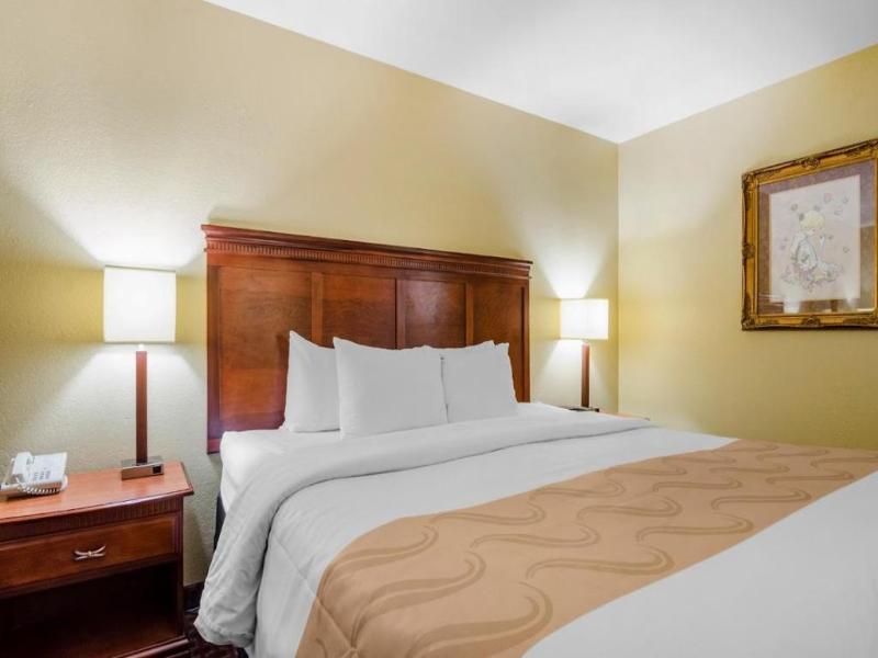 Precious Hotel image