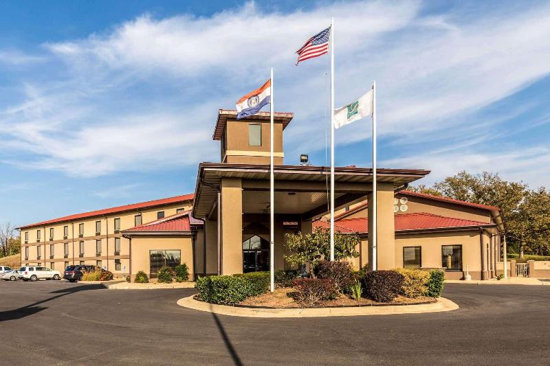 Quality Inn image