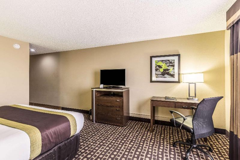 Quality Inn image