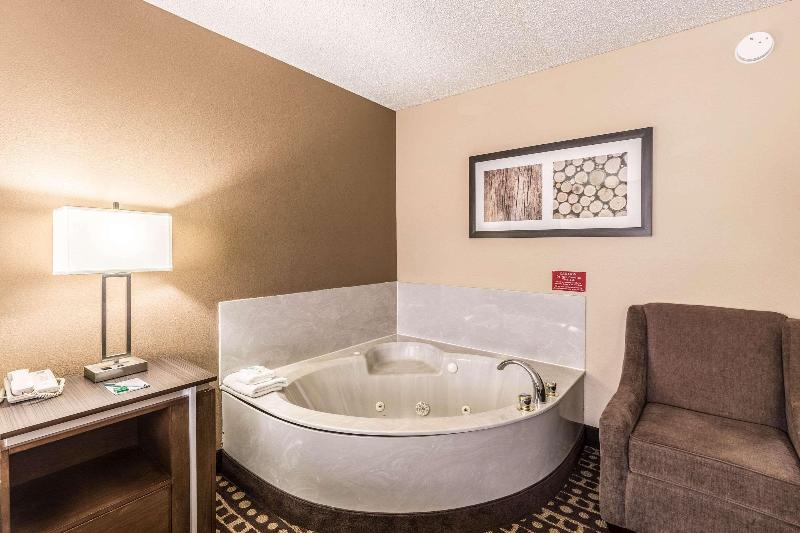 Quality Inn image
