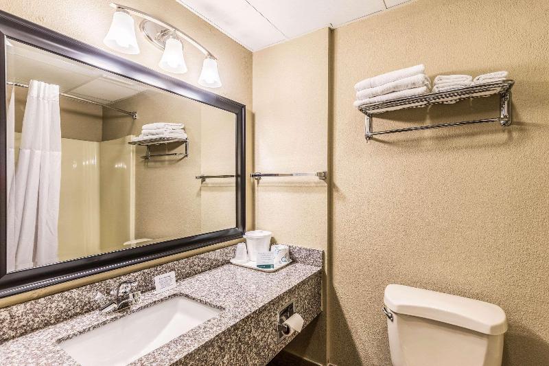 Quality Inn image