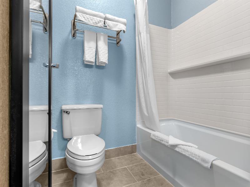 Best Western Teal Lake Inn image