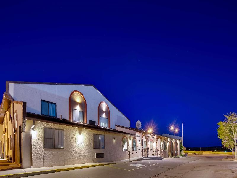 Best Western West Hills Inn image