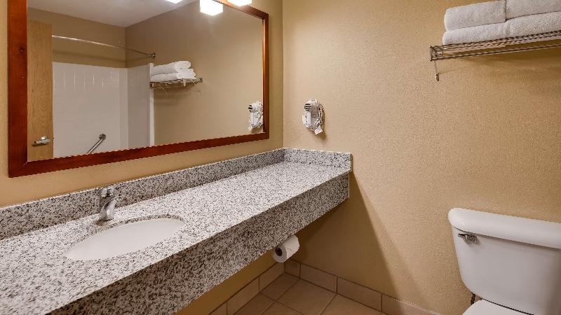 Best Western West Hills Inn image