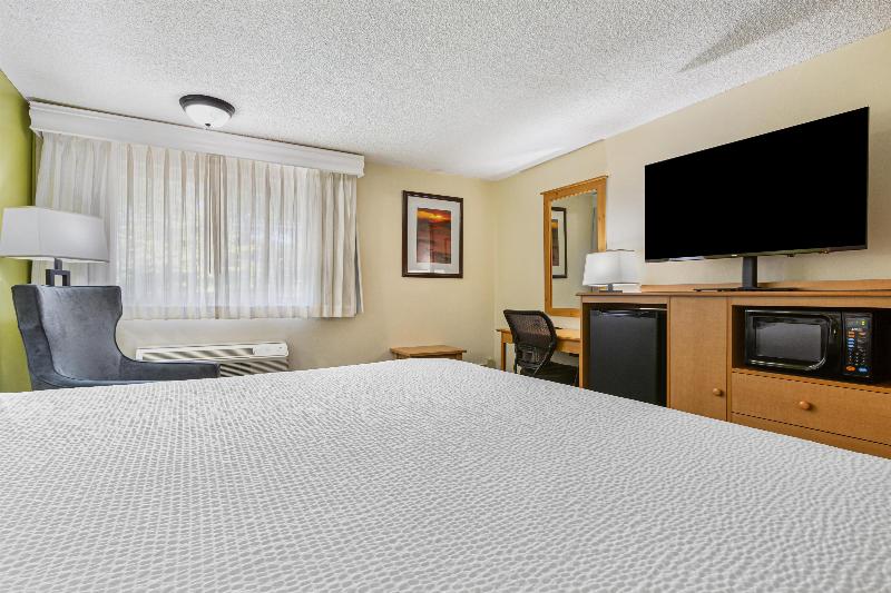 Best Western Hi-Desert Inn image