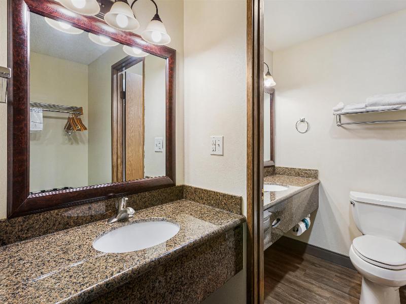 Best Western Hi-Desert Inn image