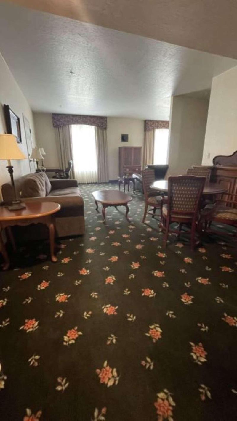 Surestay By Best Western Eureka image
