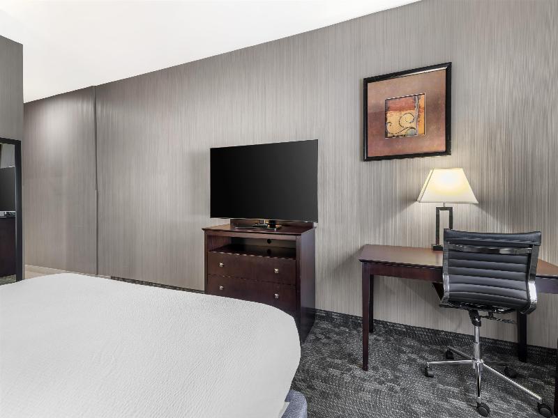 Best Western Concord Inn & Suites image