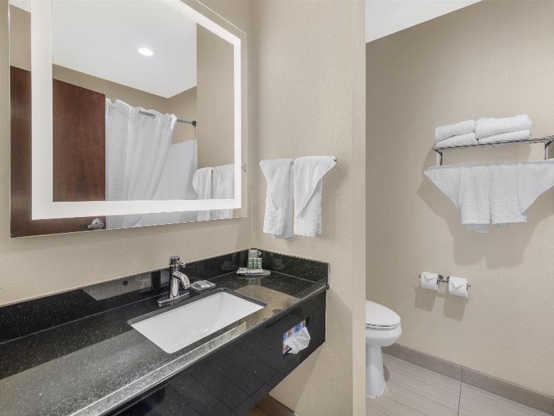Best Western Concord Inn & Suites image