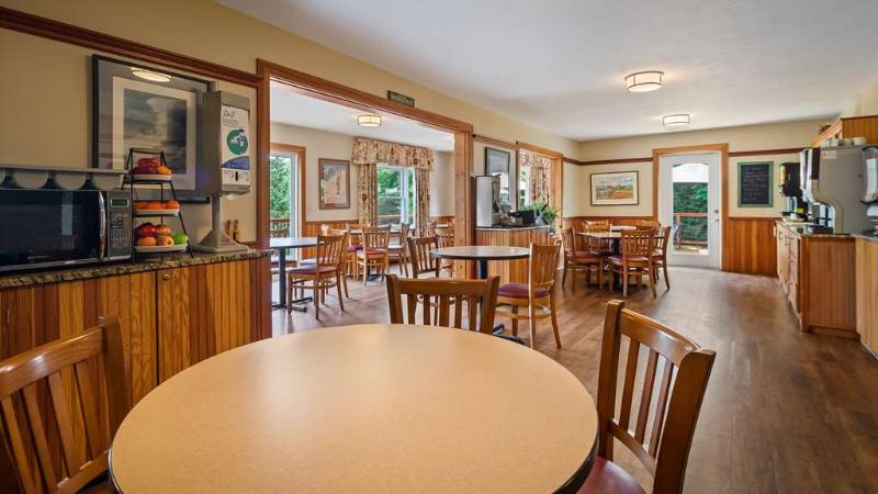 Silver Fox Inn image