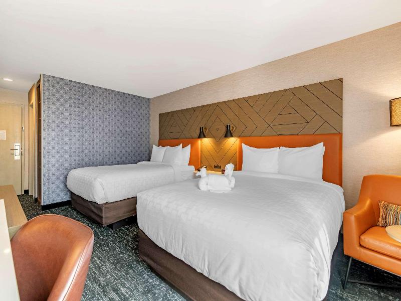 Clarion Inn image