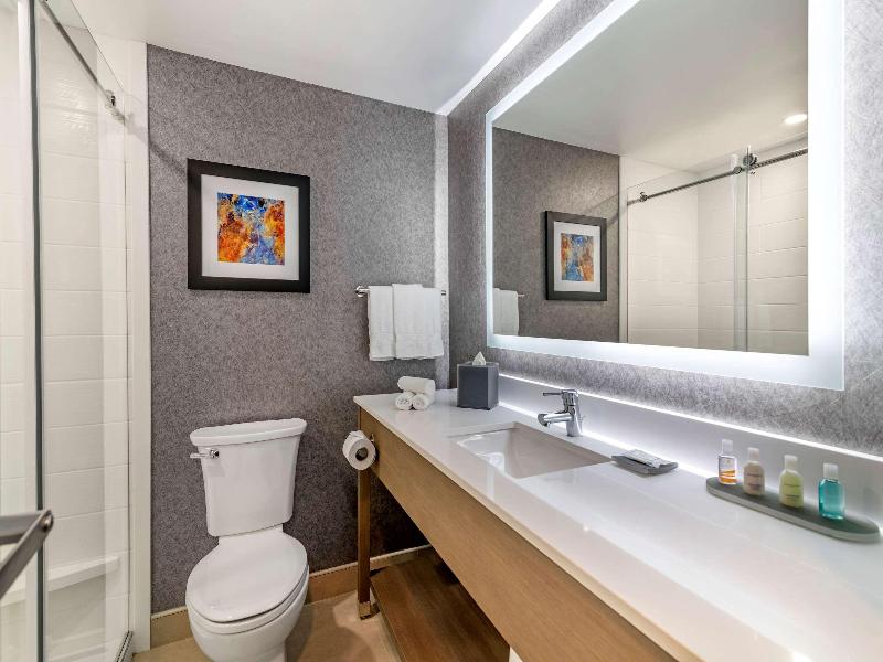 Clarion Inn image