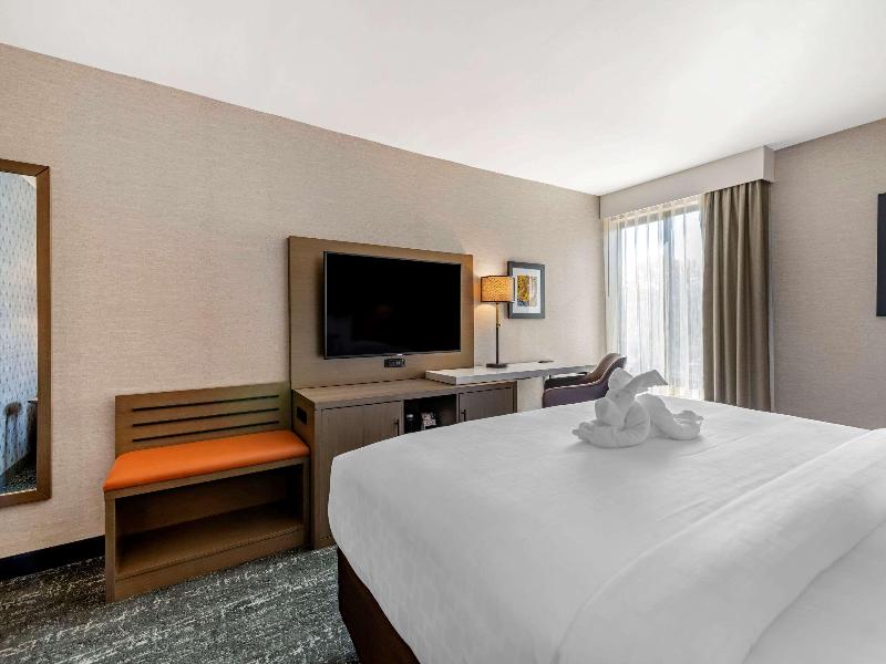 Clarion Inn image