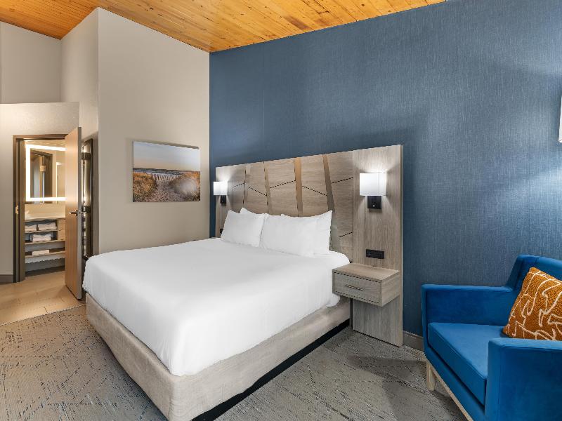Best Western Plus The Inn at Hampton image