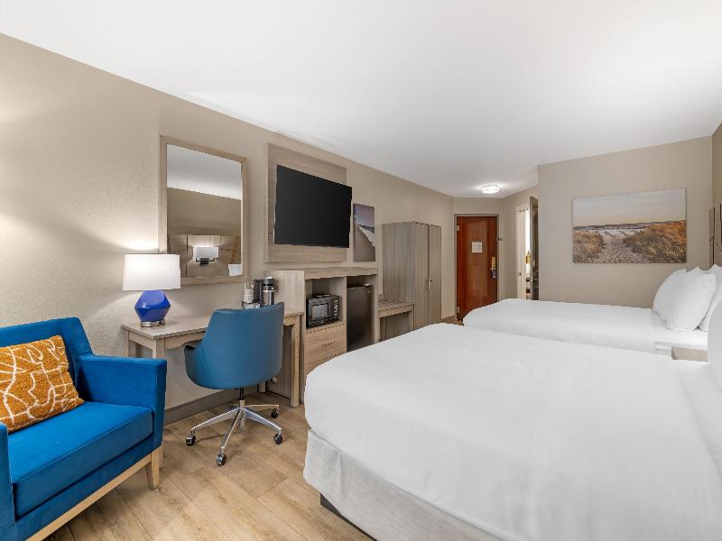 Best Western Plus The Inn at Hampton image