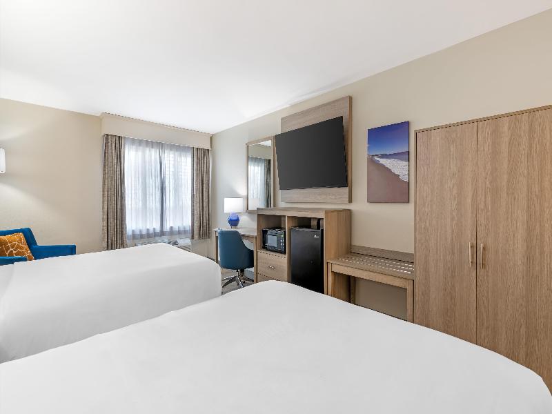 Best Western Plus The Inn at Hampton image