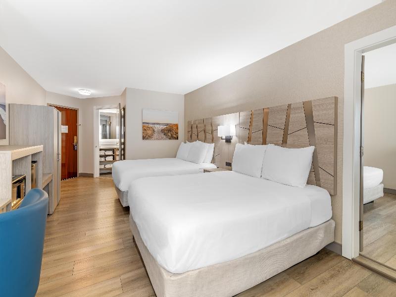 Best Western Plus The Inn at Hampton image