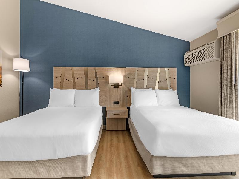 Best Western Plus The Inn at Hampton image