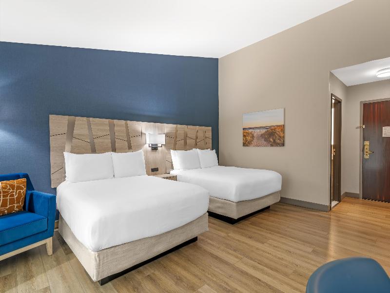 Best Western Plus The Inn at Hampton image