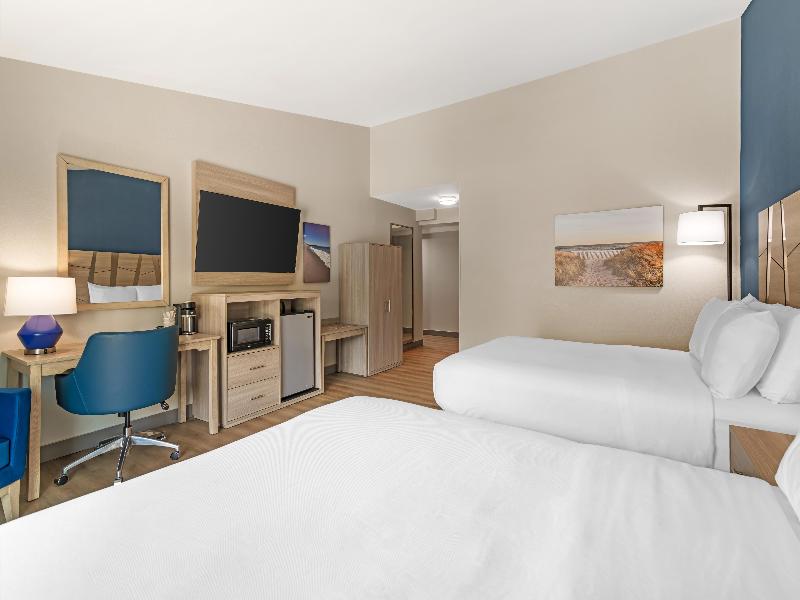 Best Western Plus The Inn at Hampton image